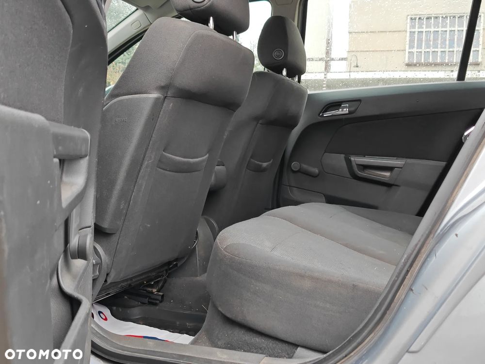 Opel Astra III 1.6 Cosmo - 11