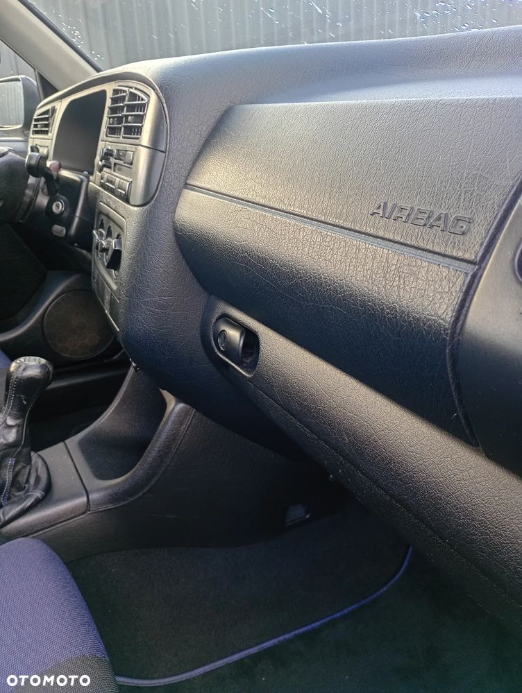 Volkswagen Golf - 35