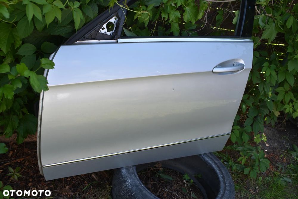 MERCEDES W212 DRZWI PRZEDNIE PRZÓD LEWE 775 - 2