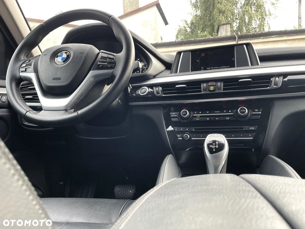 BMW X6 xDrive30d - 17