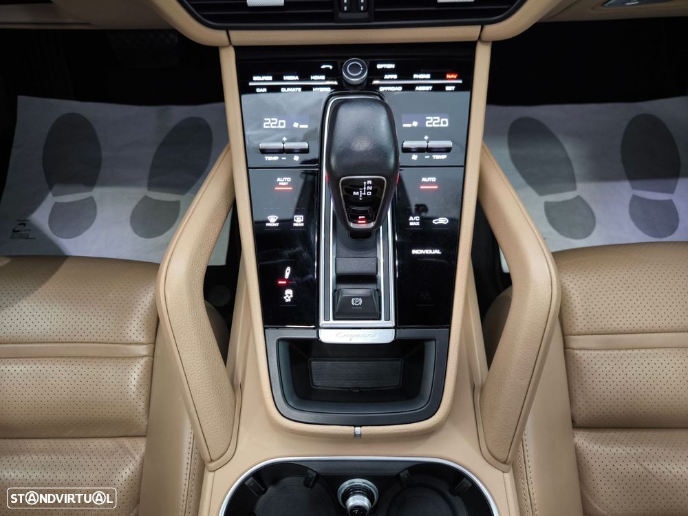 Porsche Cayenne E-Hybrid - 15