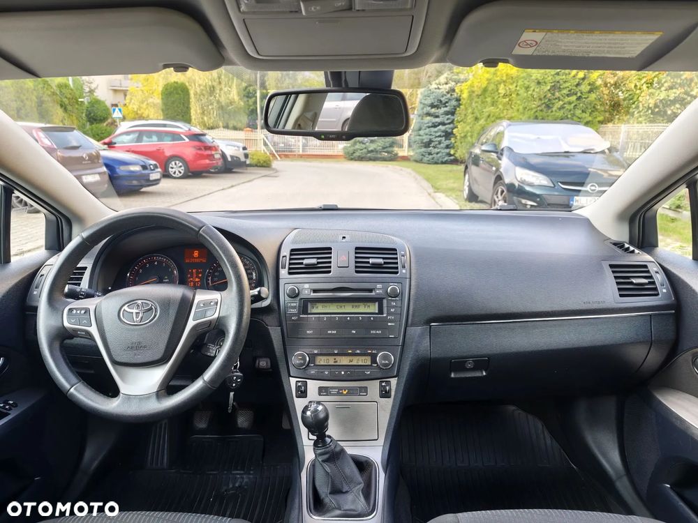 Toyota Avensis 2.0 Sol EU5 - 10