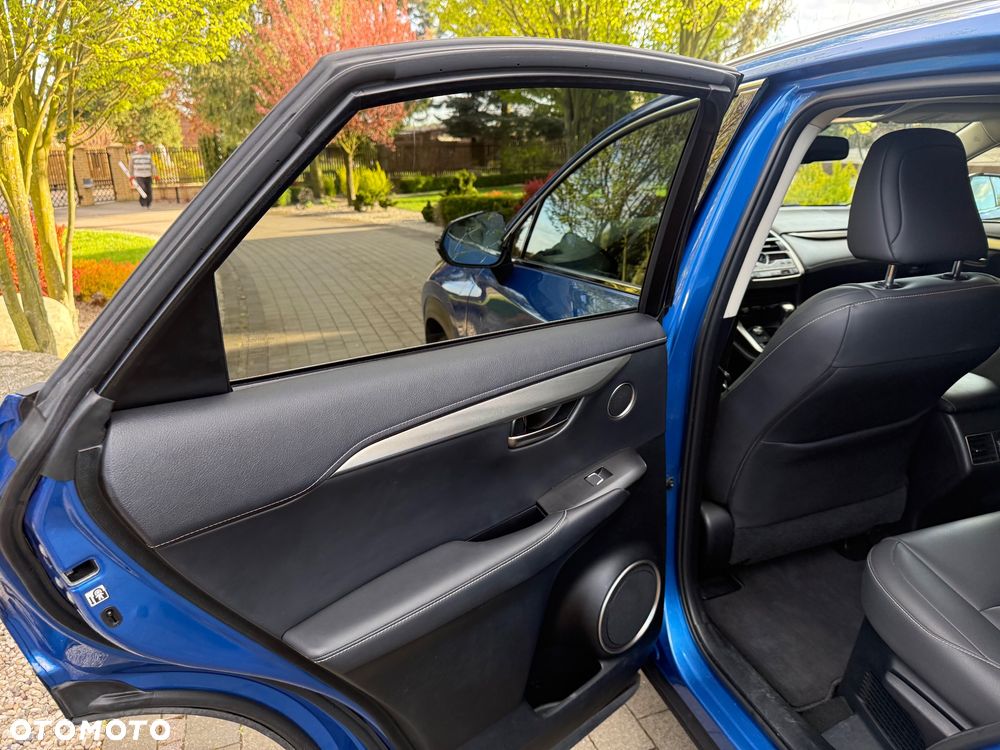 Lexus NX 300 F Impression AWD - 18