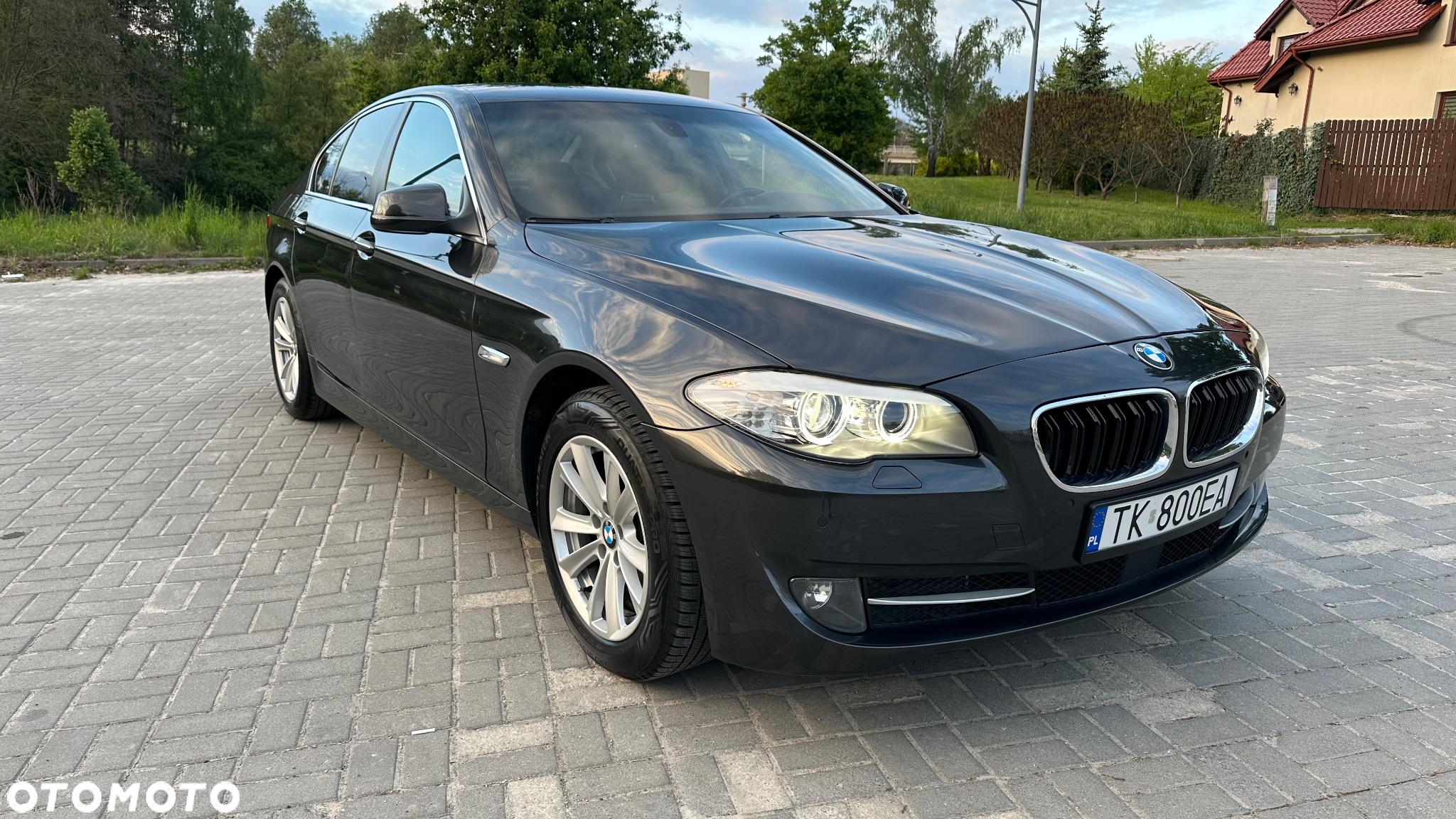 BMW Seria 5 523i Sport-Aut - 2