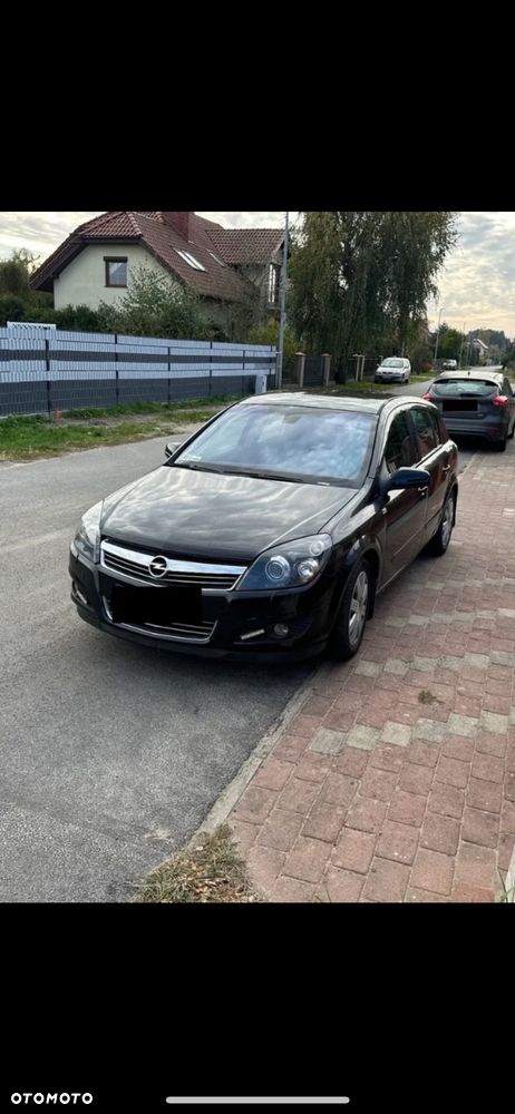 Opel Astra 1.9 CDTI Cosmo - 3