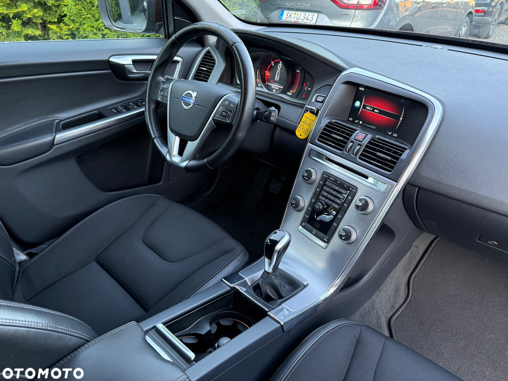 Volvo XC 60 D4 Momentum - 10