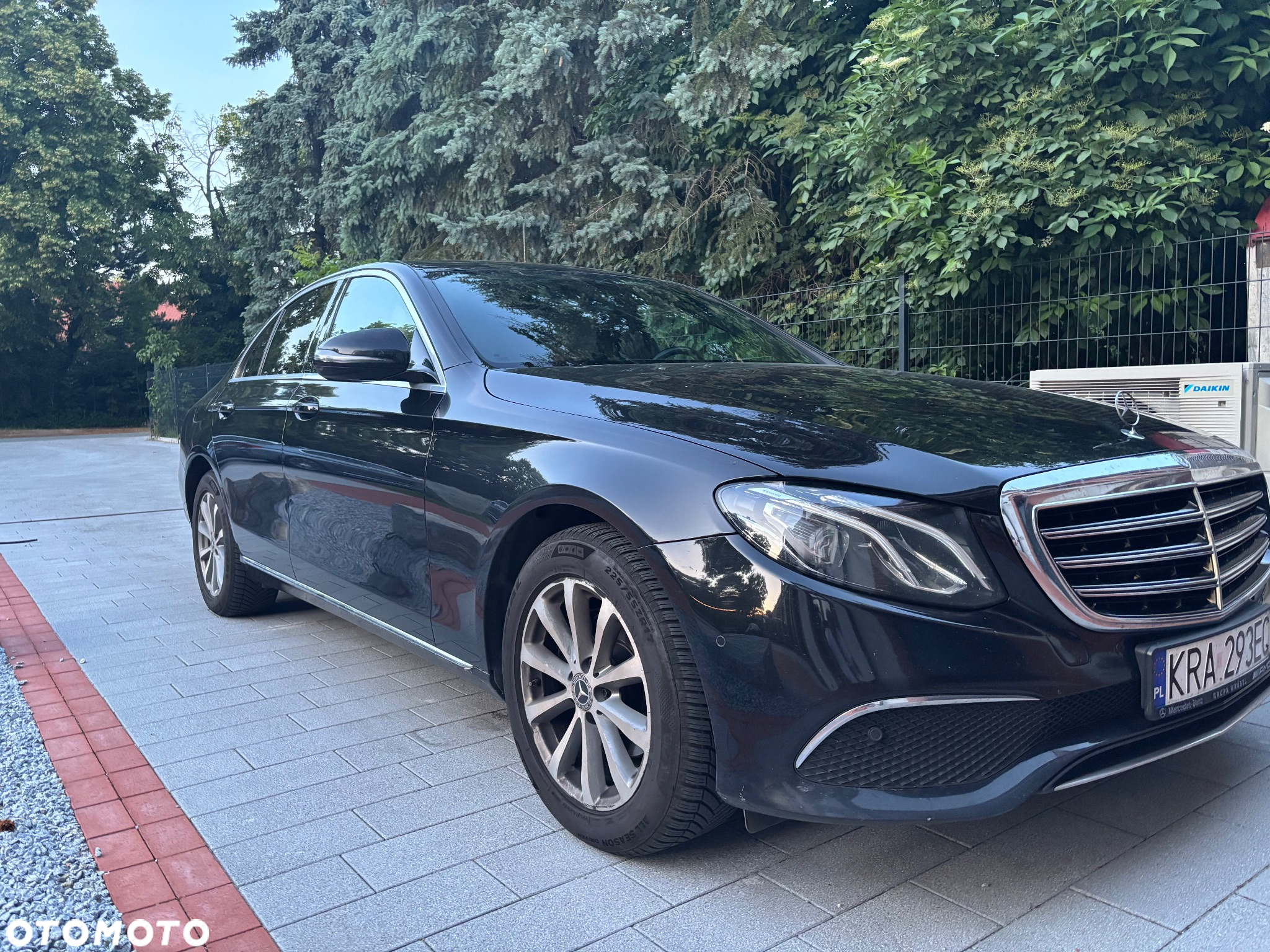 Mercedes-Benz Klasa E 200 d 9G-TRONIC - 3
