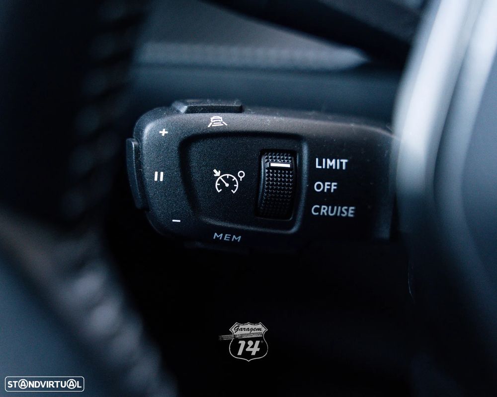 Peugeot e-2008 Allure Pack - 42