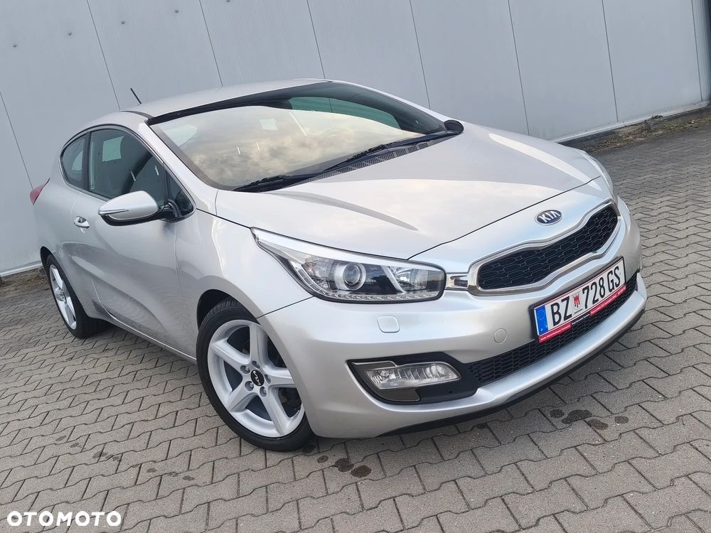 Kia Proceed 2013 photo 2