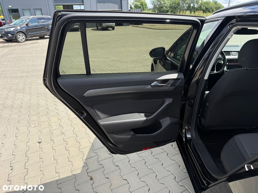 Volkswagen Passat 2.0 TDI SCR DSG Comfortline - 18