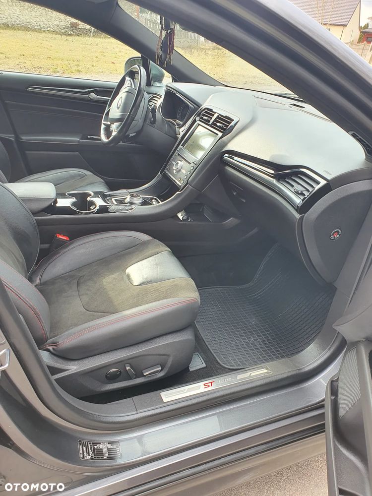 Ford Mondeo 2.0 EcoBlue ST-Line - 23