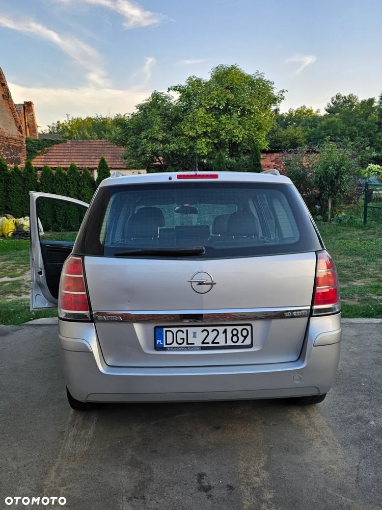 Opel Zafira 1.9 CDTI Cosmo - 4