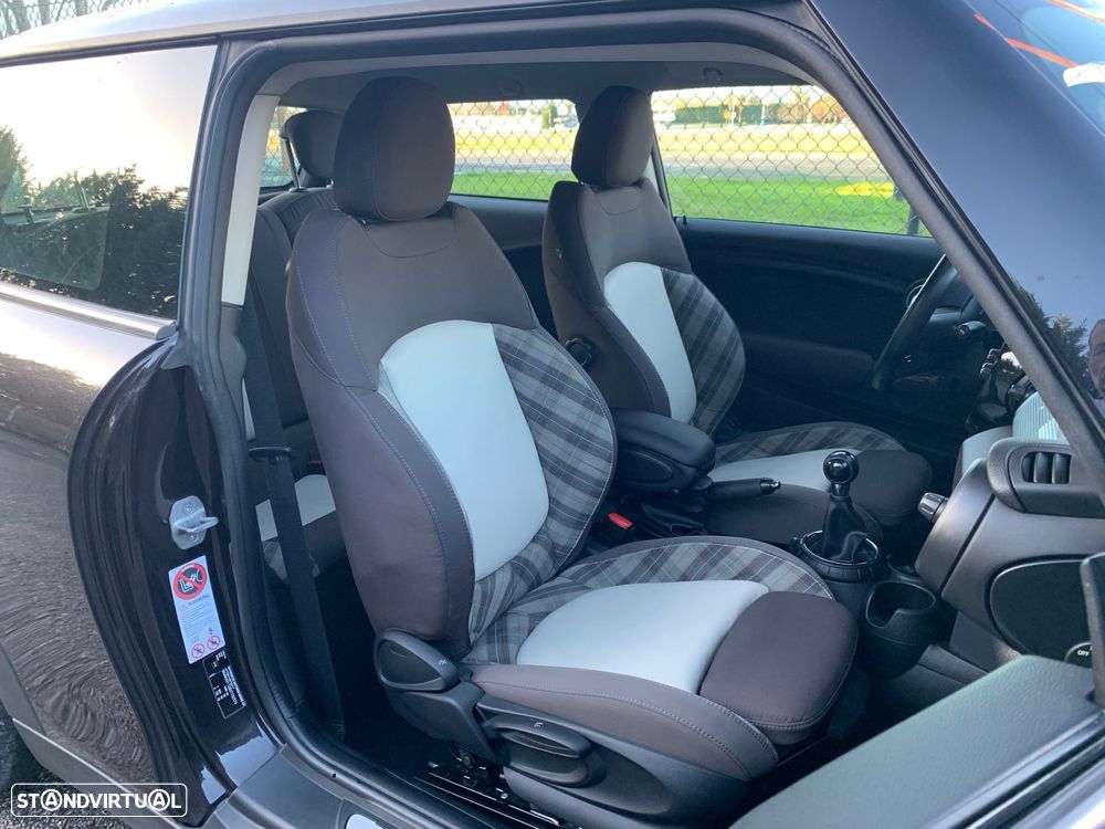 MINI 3 Portas One D - 21