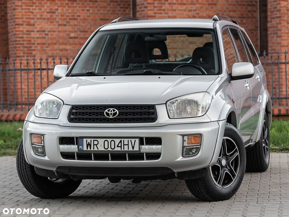 Toyota RAV4 2.0 VVT-i 4x4 - 4