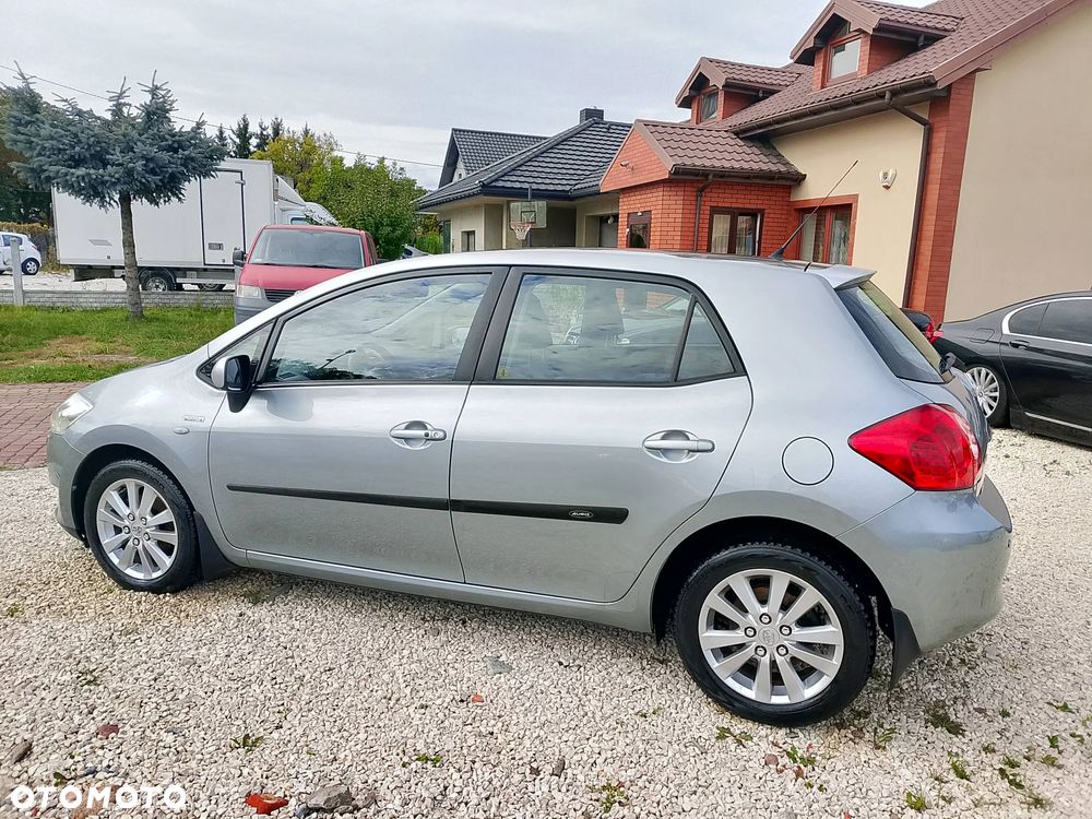 Toyota Auris 1.6 VVT-i Prestige - 8