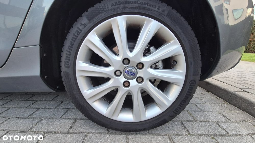 Volvo V40 T3 Drive-E Momentum - 37