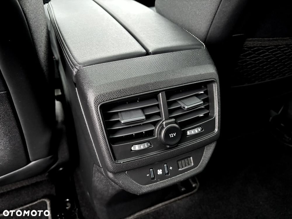 Peugeot 5008 1.6 PureTech Allure S&S EAT8 - 29