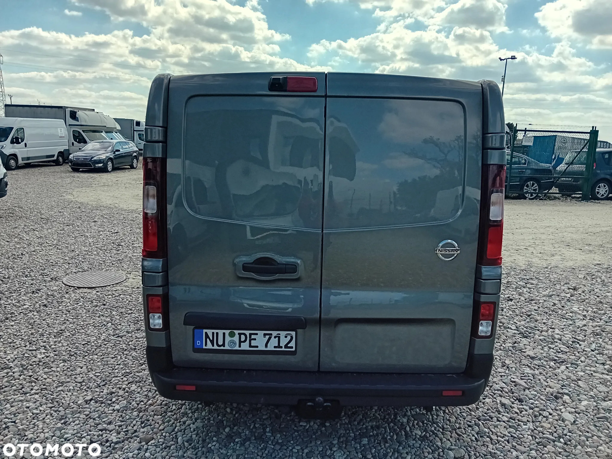Nissan NV300 - 6