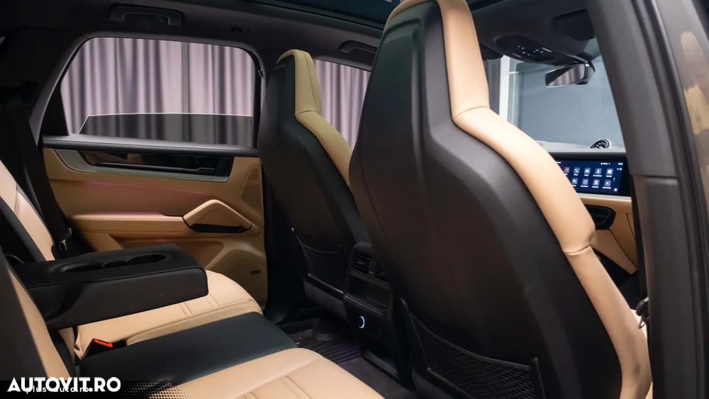 Porsche Cayenne E-Hybrid - 39