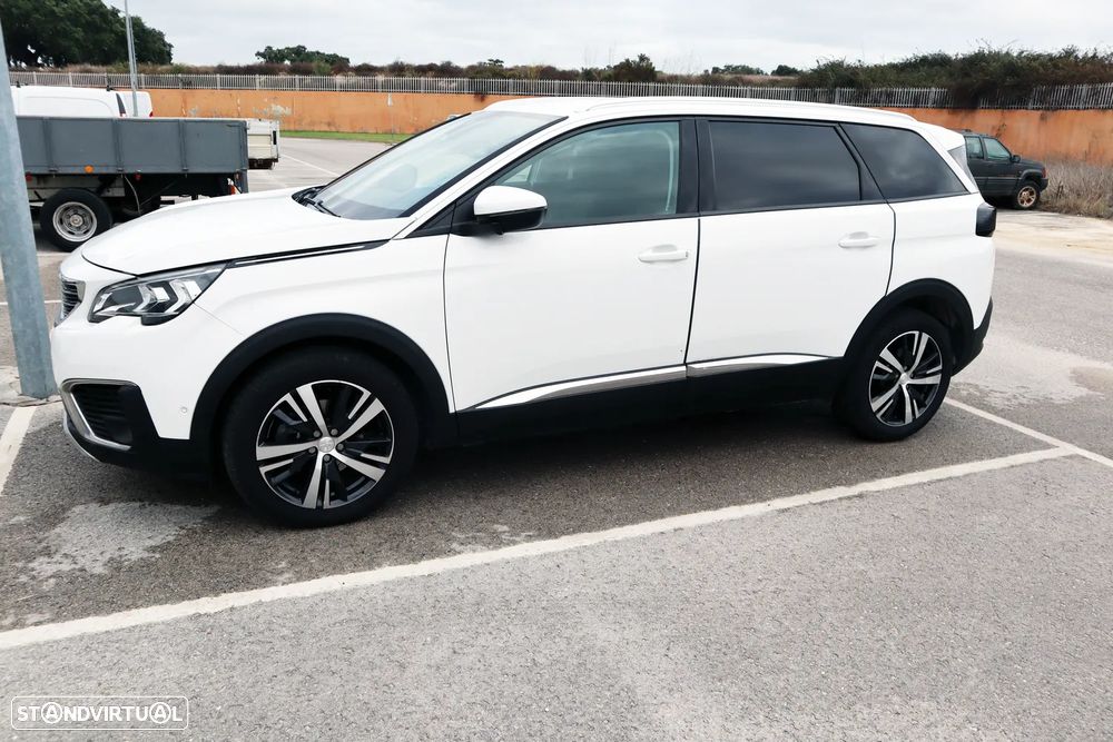 Peugeot 5008 BlueHDI 130 EAT8 Allure - 3