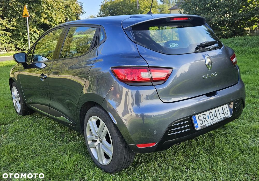 Renault Clio - 10