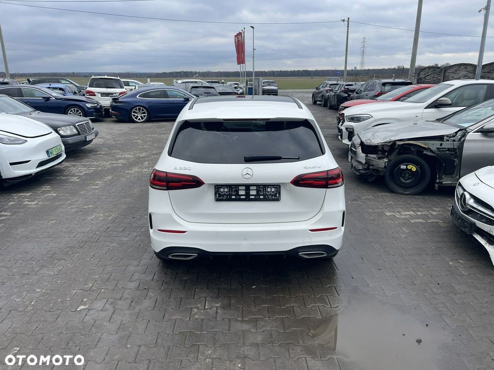 Mercedes-Benz Klasa B 220 4-Matic AMG Line 7G-DCT - 5