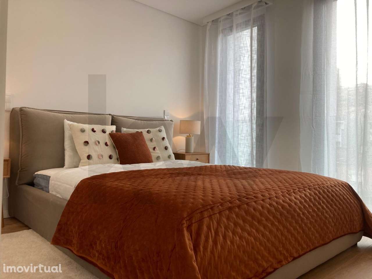 Apartamento T1 para arrendamento no Centro Porto - Grande imagem: 3/19