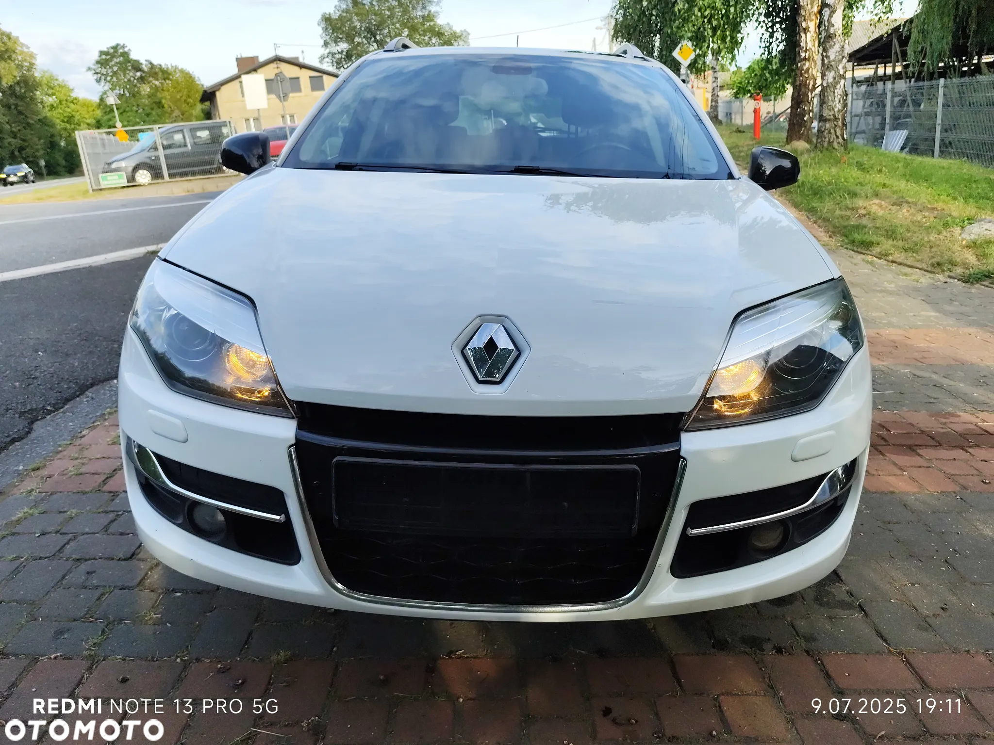 Renault Laguna Grandtour dCi 175 FAP Bose Edition - 2