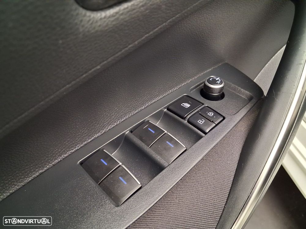 Toyota Corolla - 37
