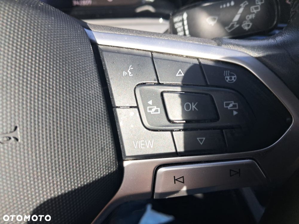 Volkswagen Golf 2.0 TDI Life - 18