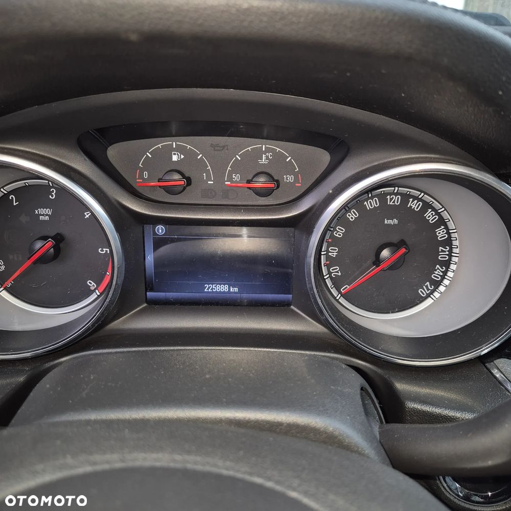 Opel Insignia 1.6 Automatik Ultimate - 2