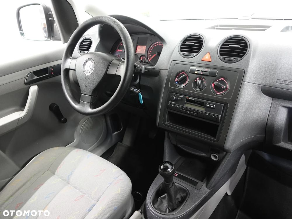 Volkswagen Caddy - 29