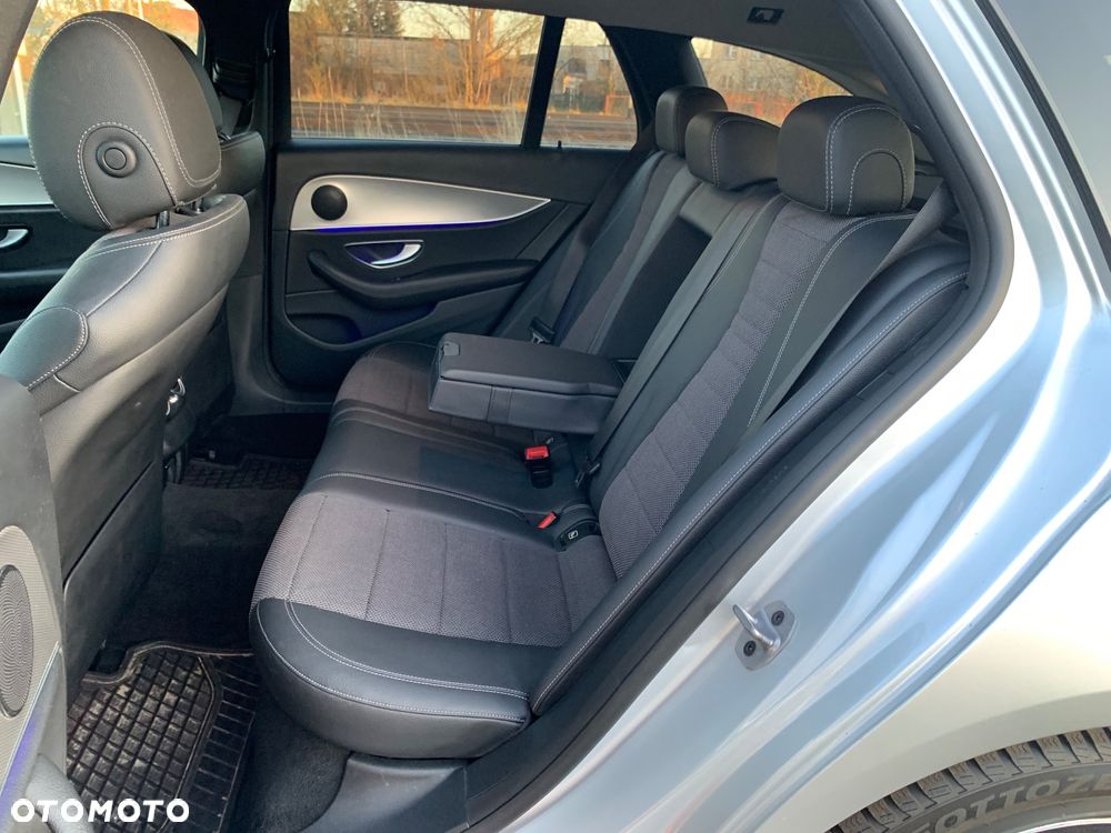 Mercedes-Benz Klasa E 220 d 4-Matic Avantgarde - 11