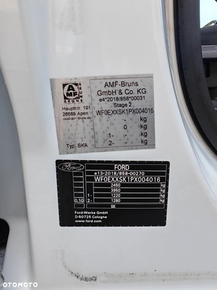 Ford Tourneo Connect 2.0 EcoBlue Titanium - 31