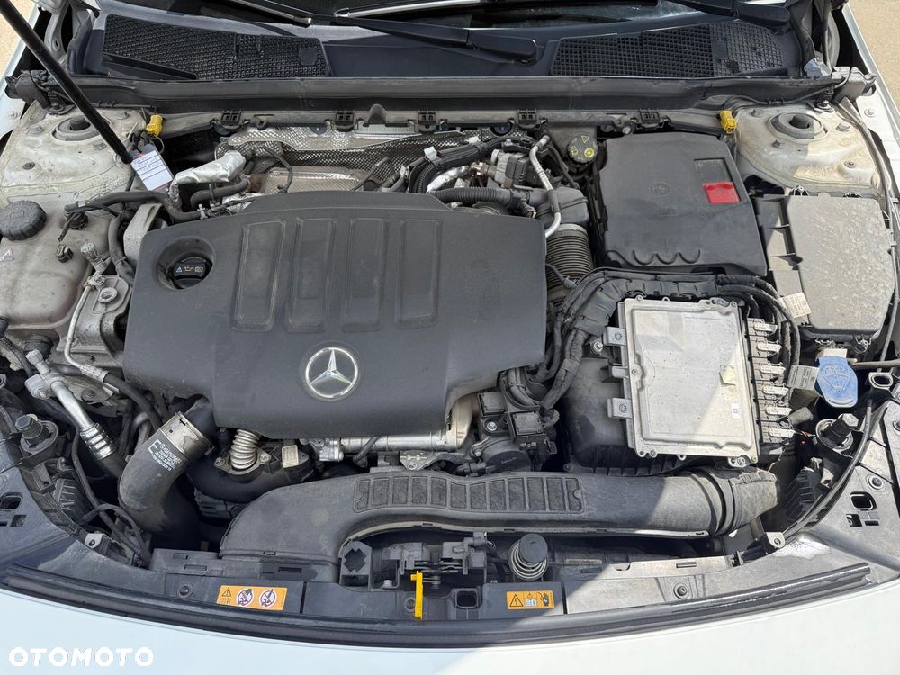 Mercedes-Benz CLA - 11