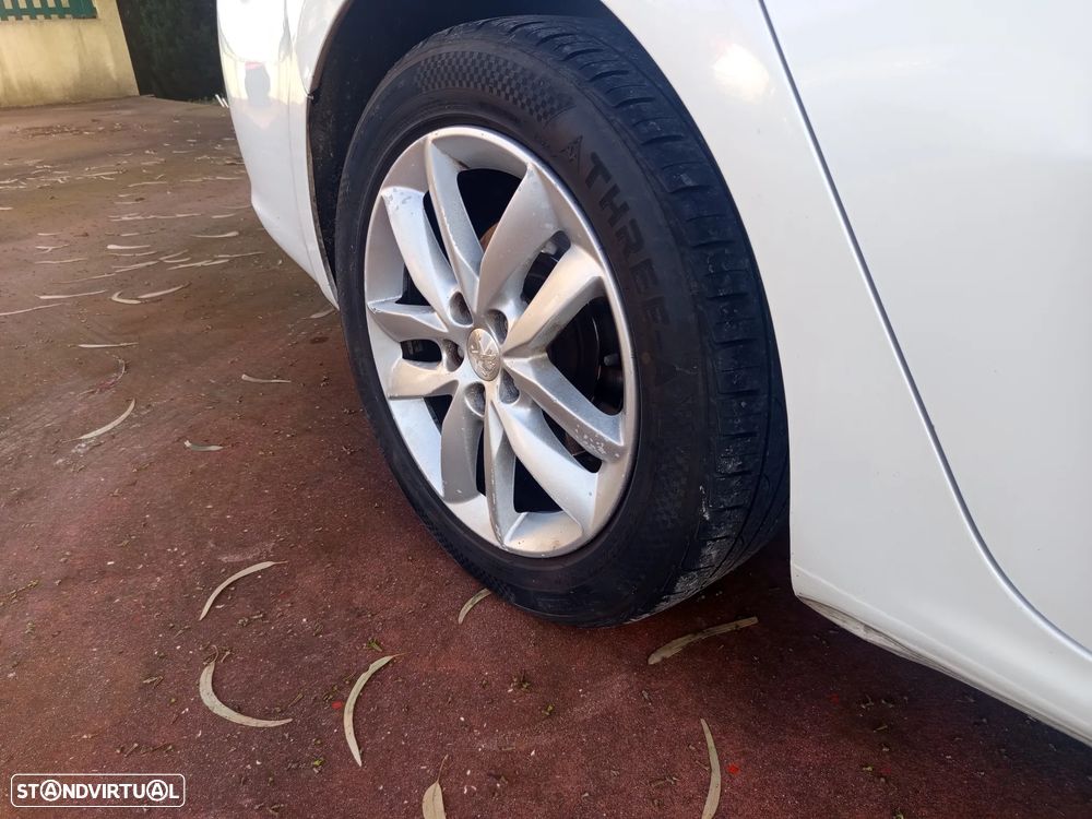 Peugeot 508 SW e-HDi 115 ETG6 Stop&Start Business-Line - 32