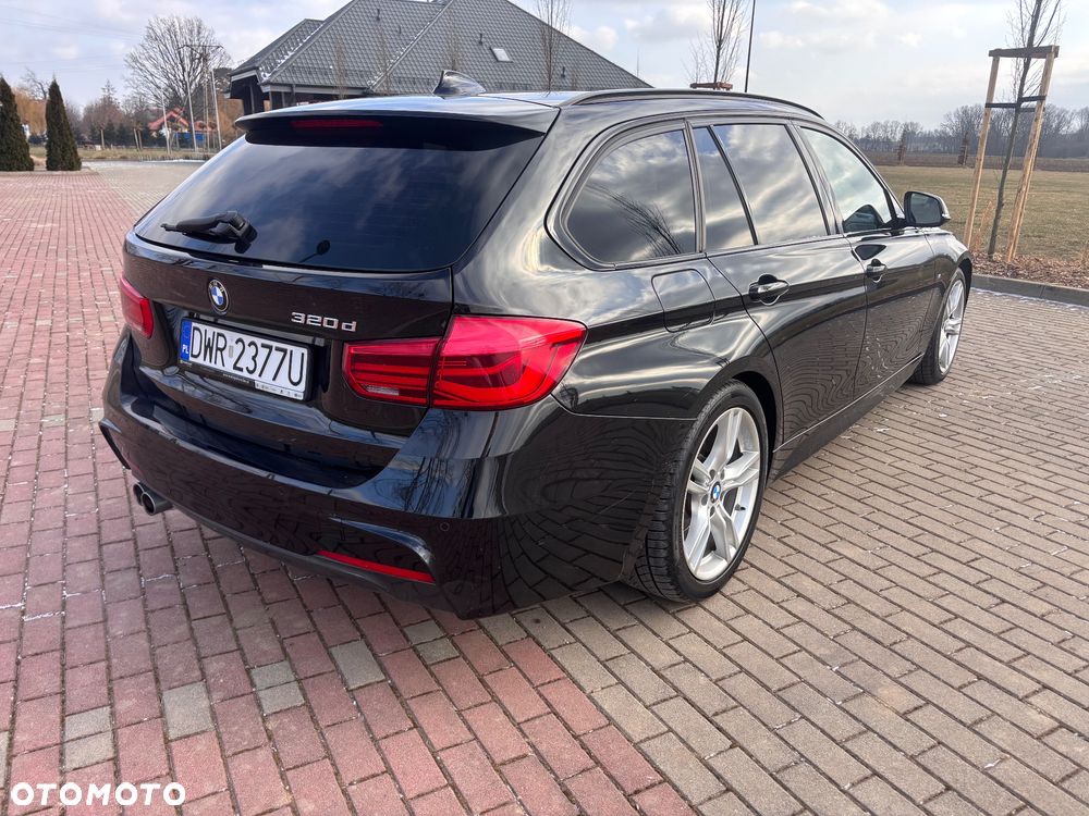 BMW Seria 3 320d M Sport - 3