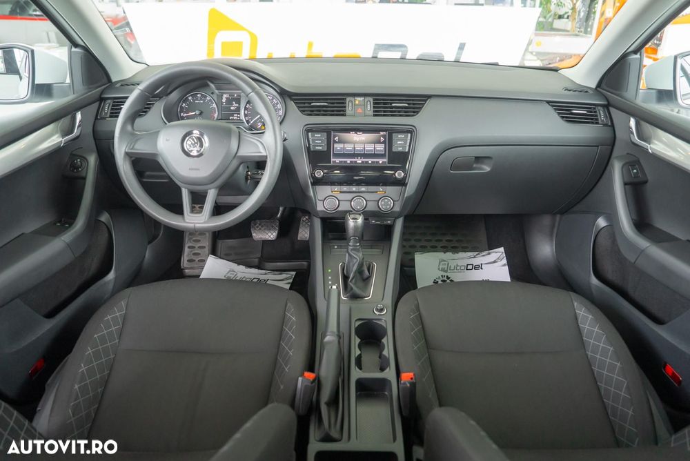 Skoda Octavia 1.6 FSI Automatik Ambiente - 18