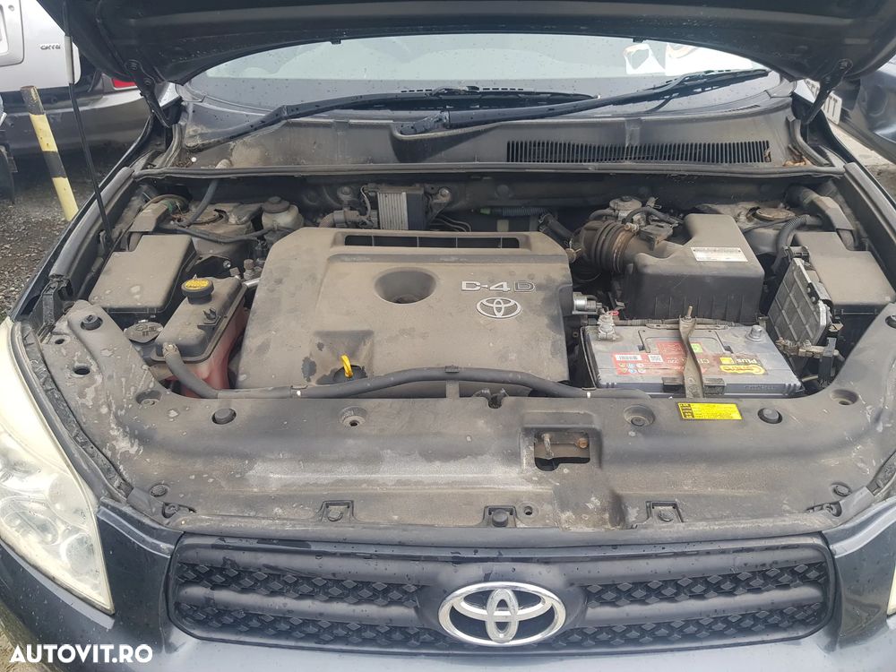 Dezmembrez Toyota Rav4 fabr 2007 2.2d(136-150cp)) - 1