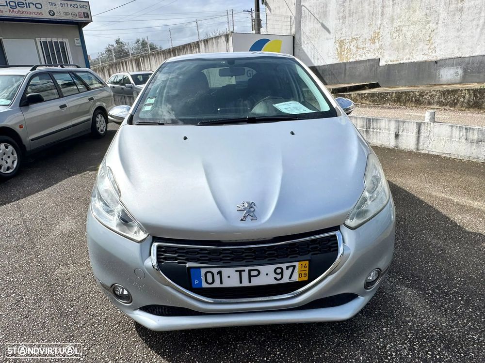 Peugeot 208 1.4 HDi SE Style - 6