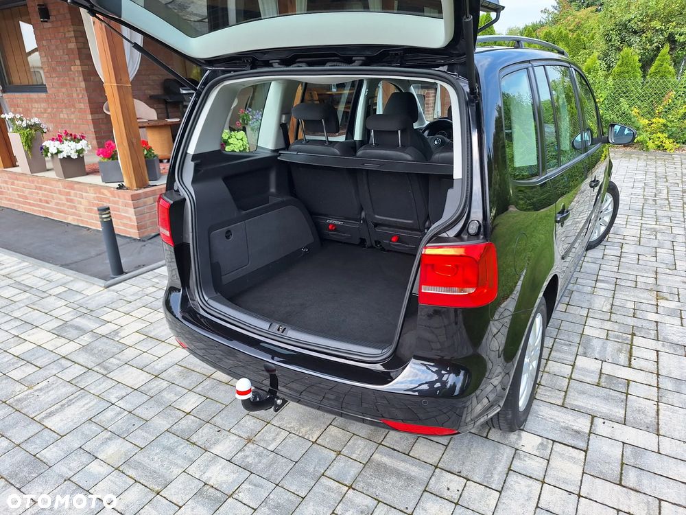 Volkswagen Touran 1.4 TSI STYLE - 20