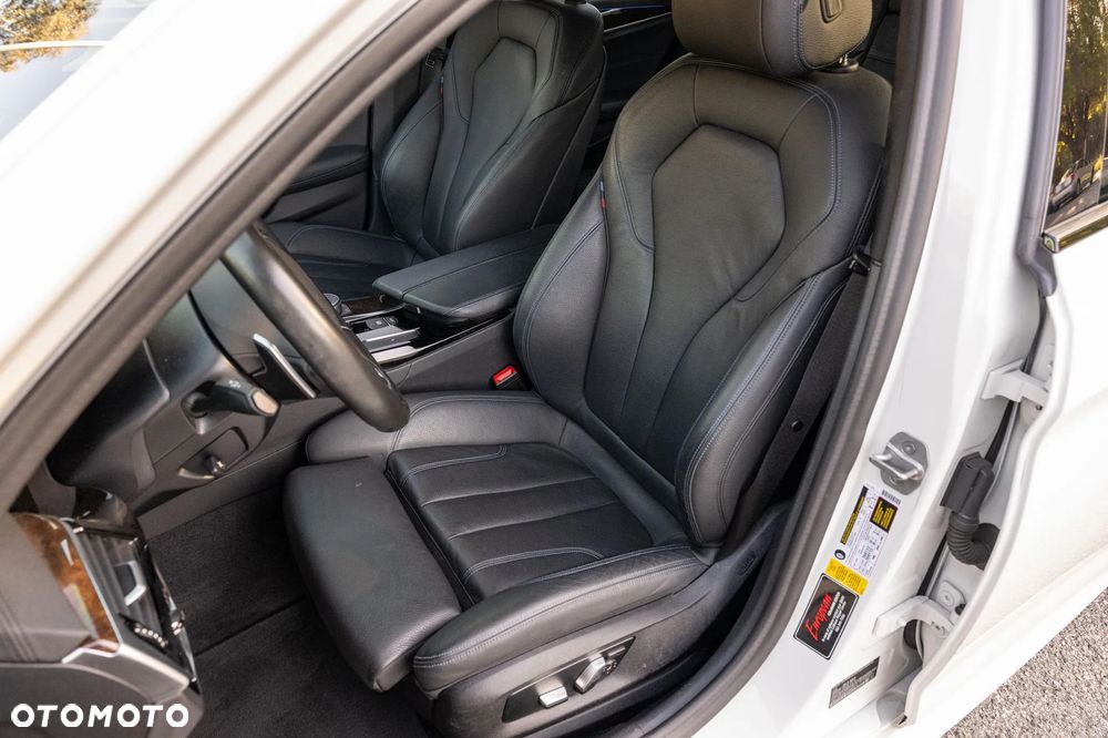 BMW Seria 5 530i M Sport Edition - 17