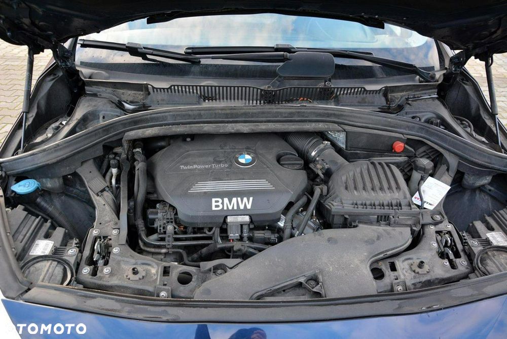 BMW Seria 2 218d - 34