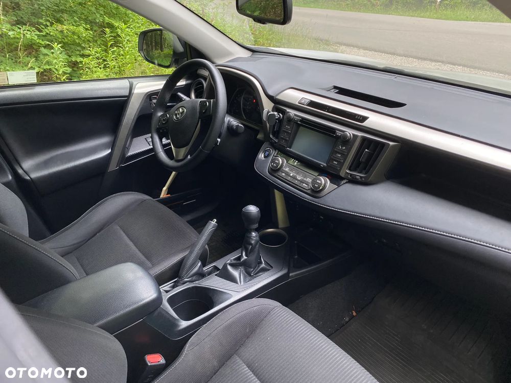 Toyota RAV4 2.0 D-4D Premium - 18
