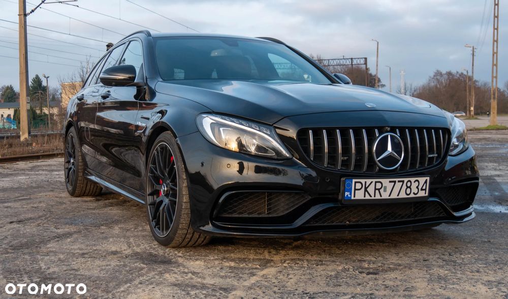 Mercedes-Benz Klasa C AMG 63 S AMG Speedshift 7G-MCT - 3
