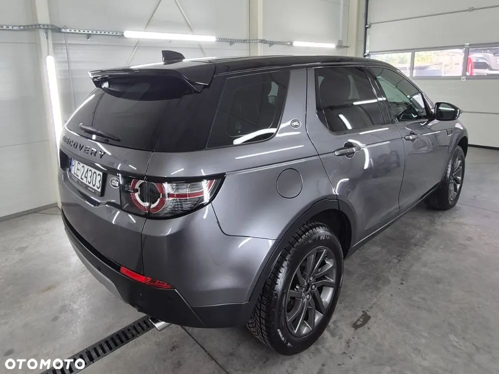Land Rover Discovery Sport 2.0 TD4 HSE - 3