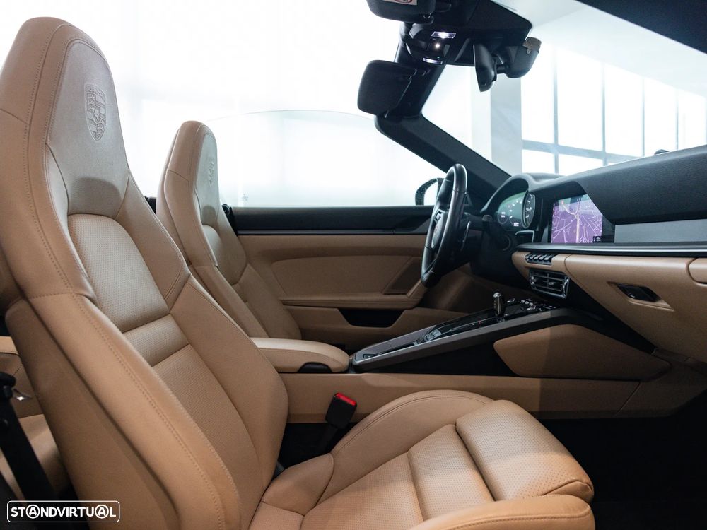Porsche 911 (992) Carrera 4S PDK - 42