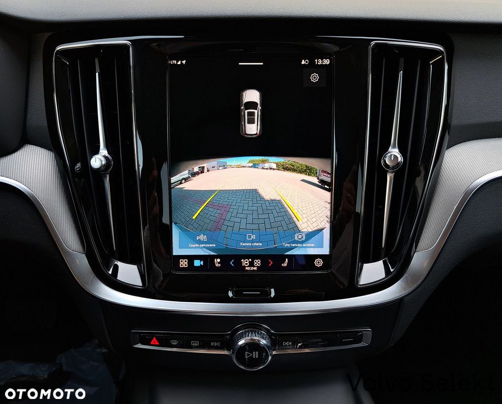 Volvo V60 Cross Country - 25