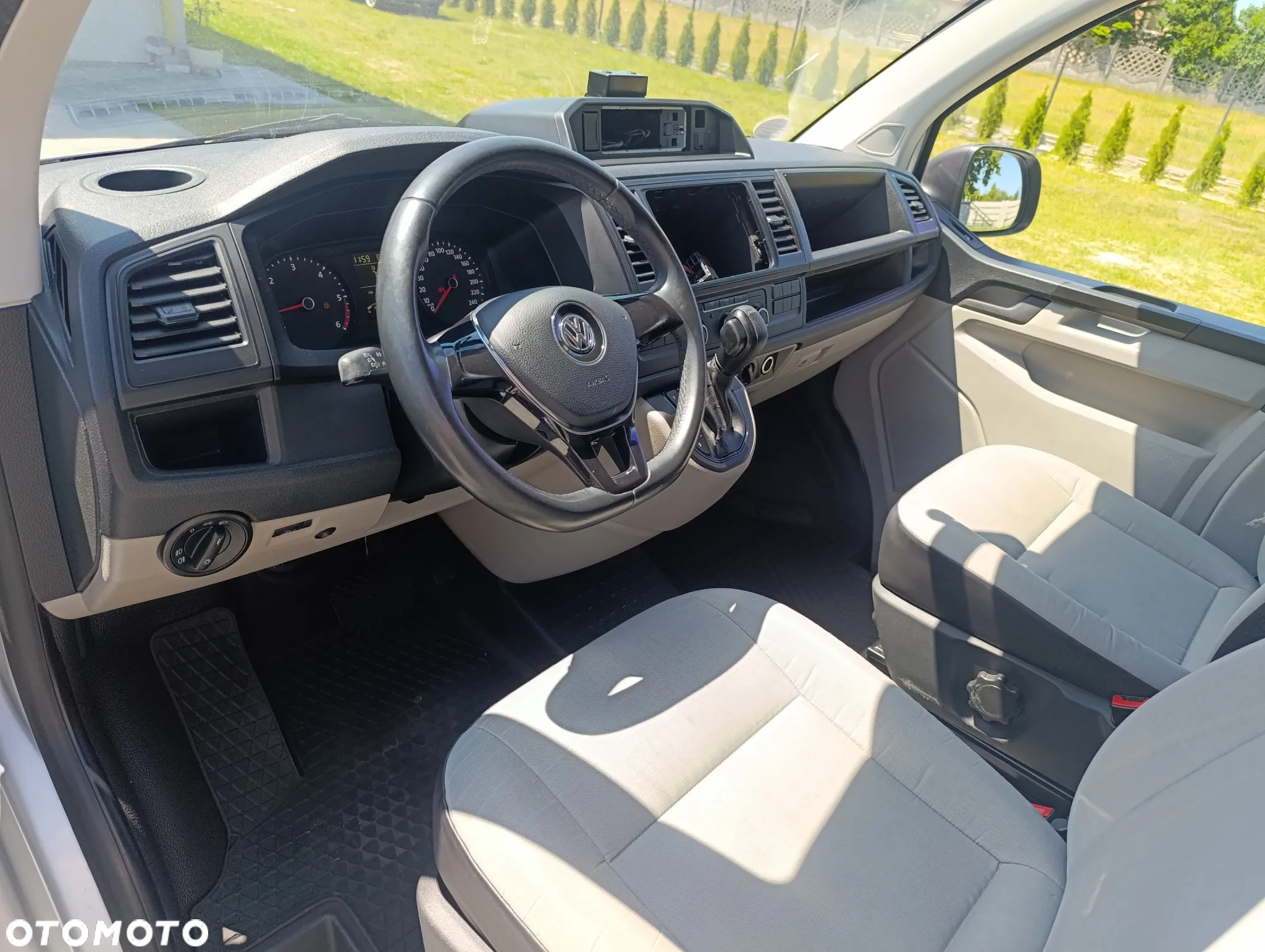 Volkswagen Transporter - 9