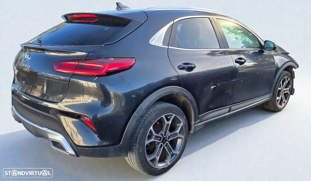 KIA XCeed 1.0 T-GDI 120 CV - 2021 - VIATURA PARA PEÇAS! - 4